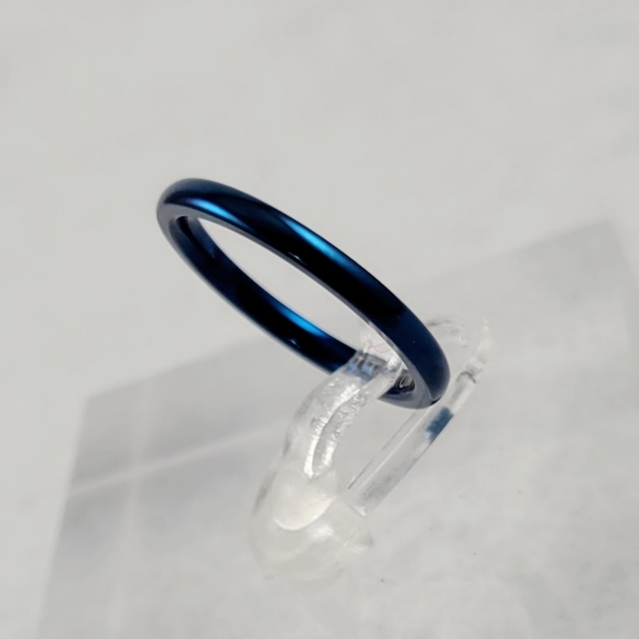 2mm Blue Titanium Band - Picture 2 of 7